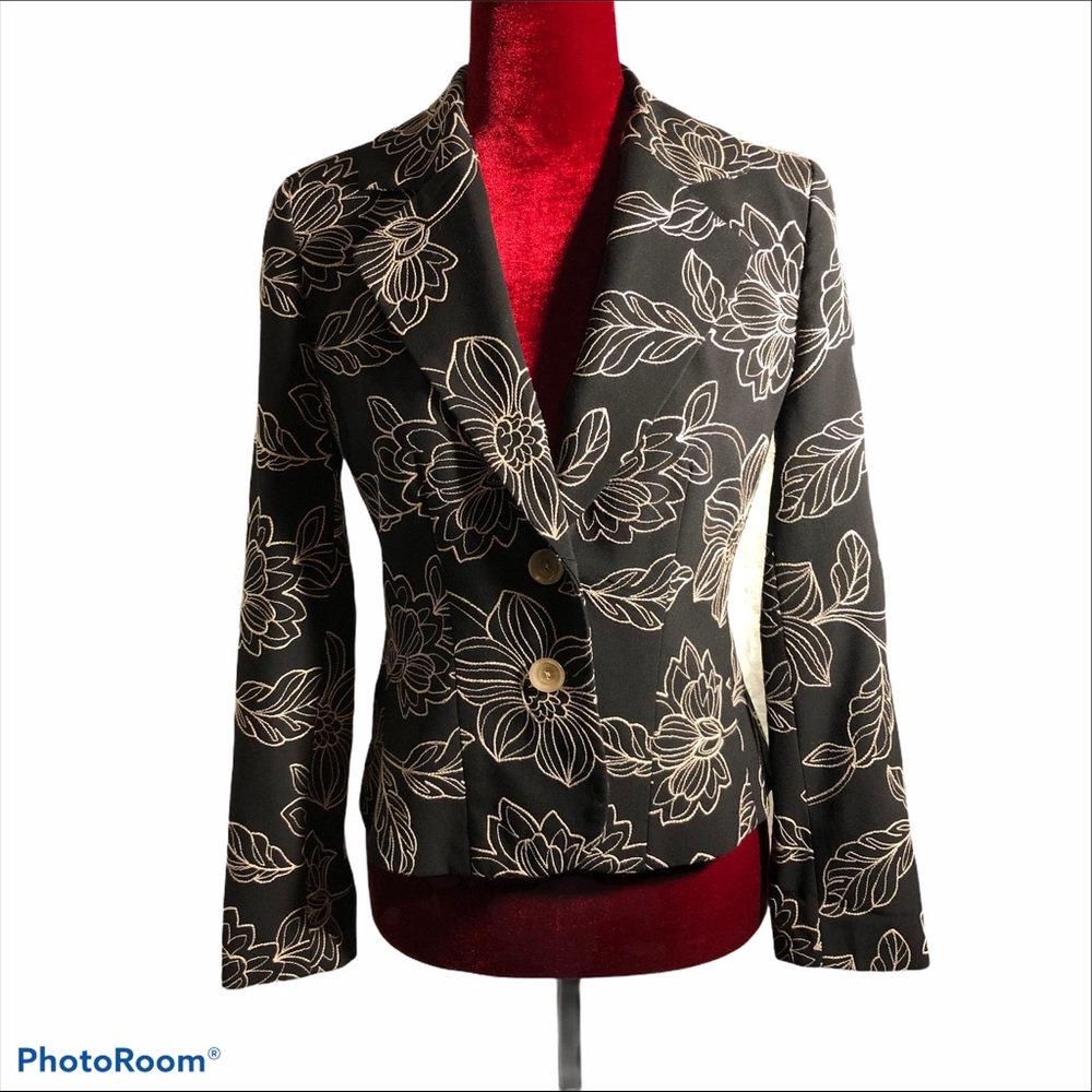 Judith Hart embroidered blazer